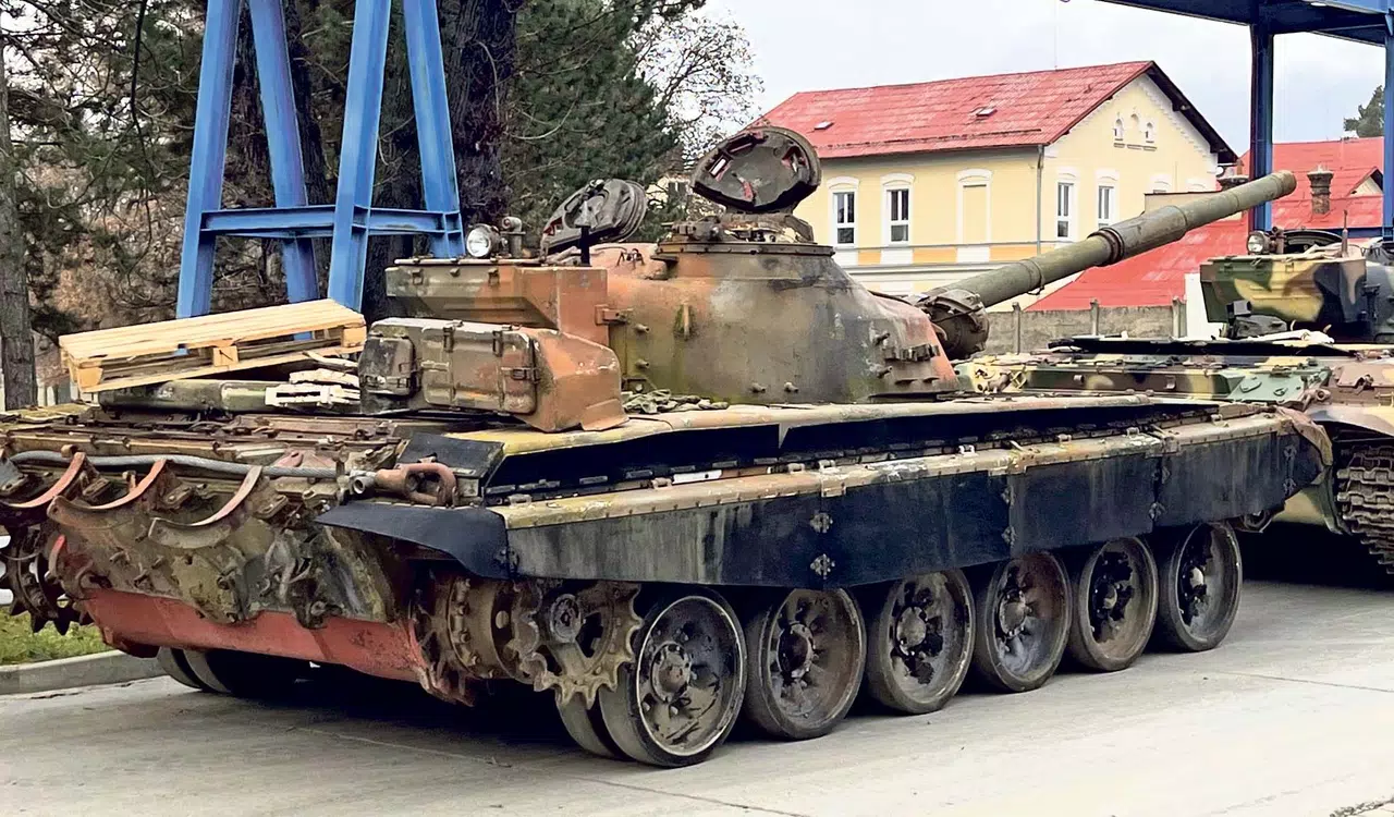 t-72-tank-sternberk-1.png