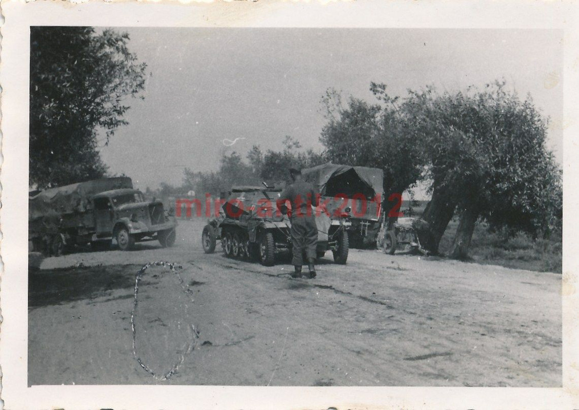 Foto, Obgefr. Theo Adams, An der Donau, Schützen