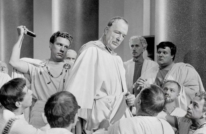 [Obrazek: F8v-Djn-KWs-AE8b-Cj.jpg]