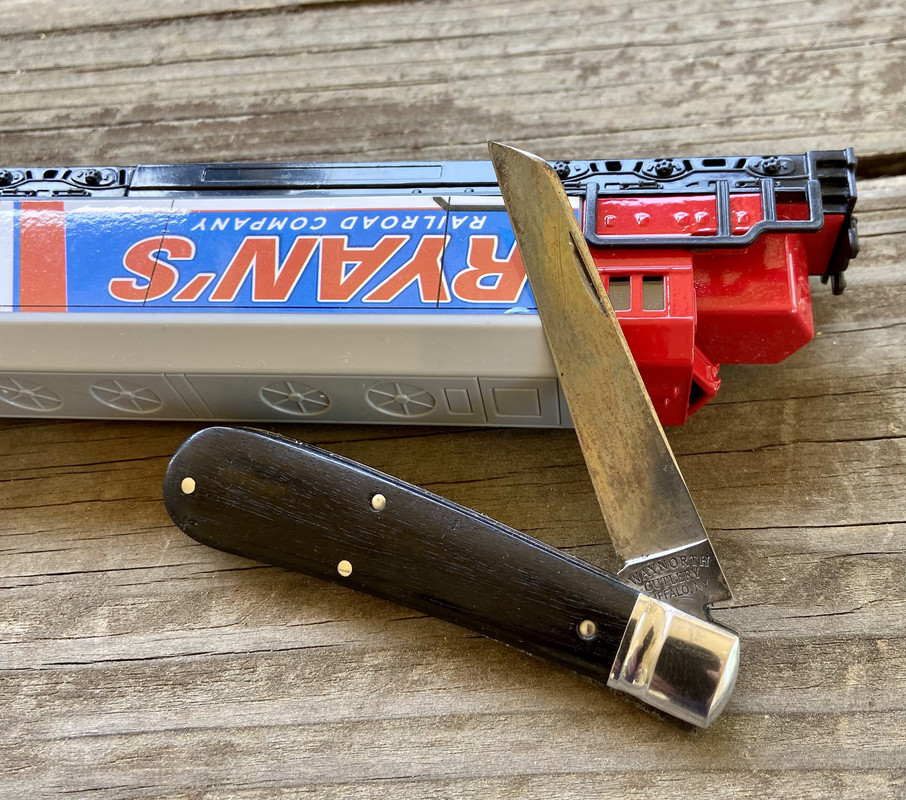 32849AF2-37BE-4734-B5B7-B27DE6E1D0B9_1_201_a