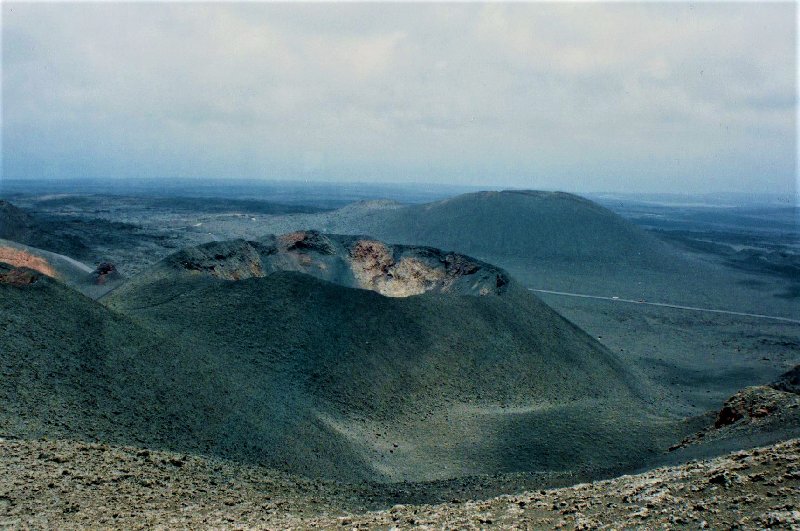 Paseando por España-1991/2015-Parte-1 - Blogs of Spain - PARQUE NACIONAL DE TIMANFAYA Y ALREDEDORES-JULIO-1991-ISLAS CANARIAS (4)