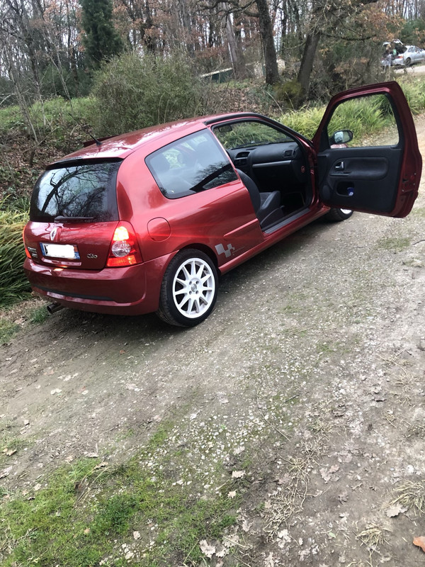 02D283DD-E4E1-4941-A6AD-64607821D57F