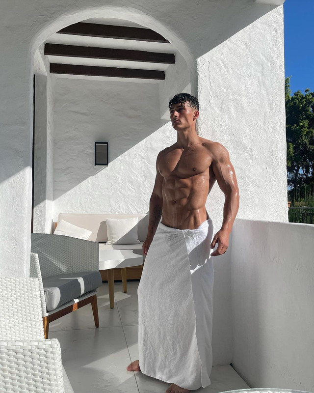 Levy Van Wilgen, Str8 gymer đẹp trai cặc khủng (Non-sex)