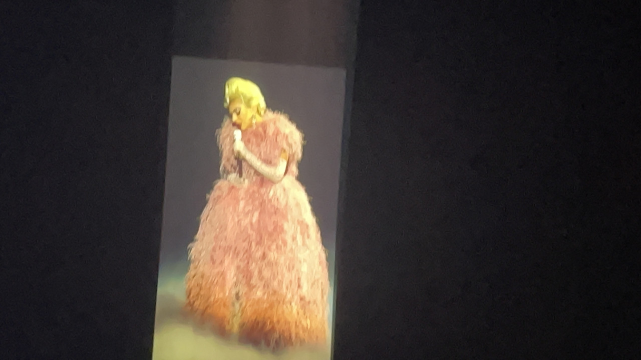 07010788-89D8-4A00-8875-70C917D927DE