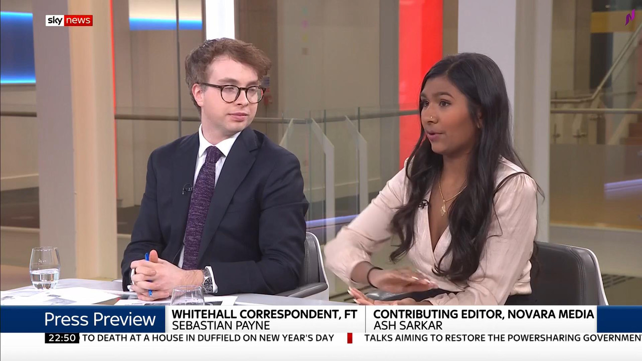 02 January - 22.00.00 - Sky News At Ten. Anna Botting with the m