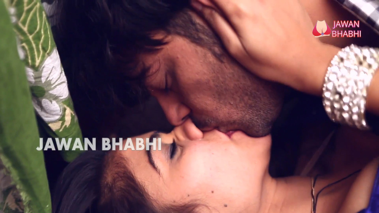 Garam Bhabhi Ki Bra Utari Tailor Ne.mp4_snapshot_05.54_[2021.09.25_15.53.17]