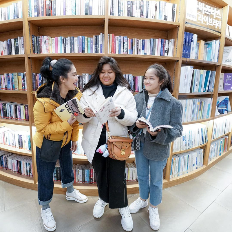 Ussy Sulistiawaty, Nur Amalia Putri dan Shafa Al Zahra