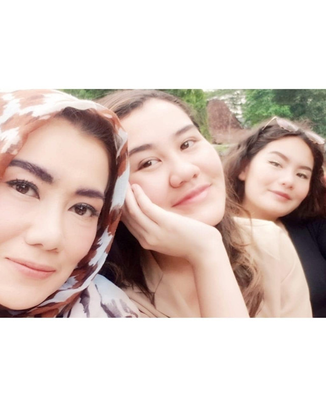 7 Potret Reza Artamevia dan kedua anaknya, family goals