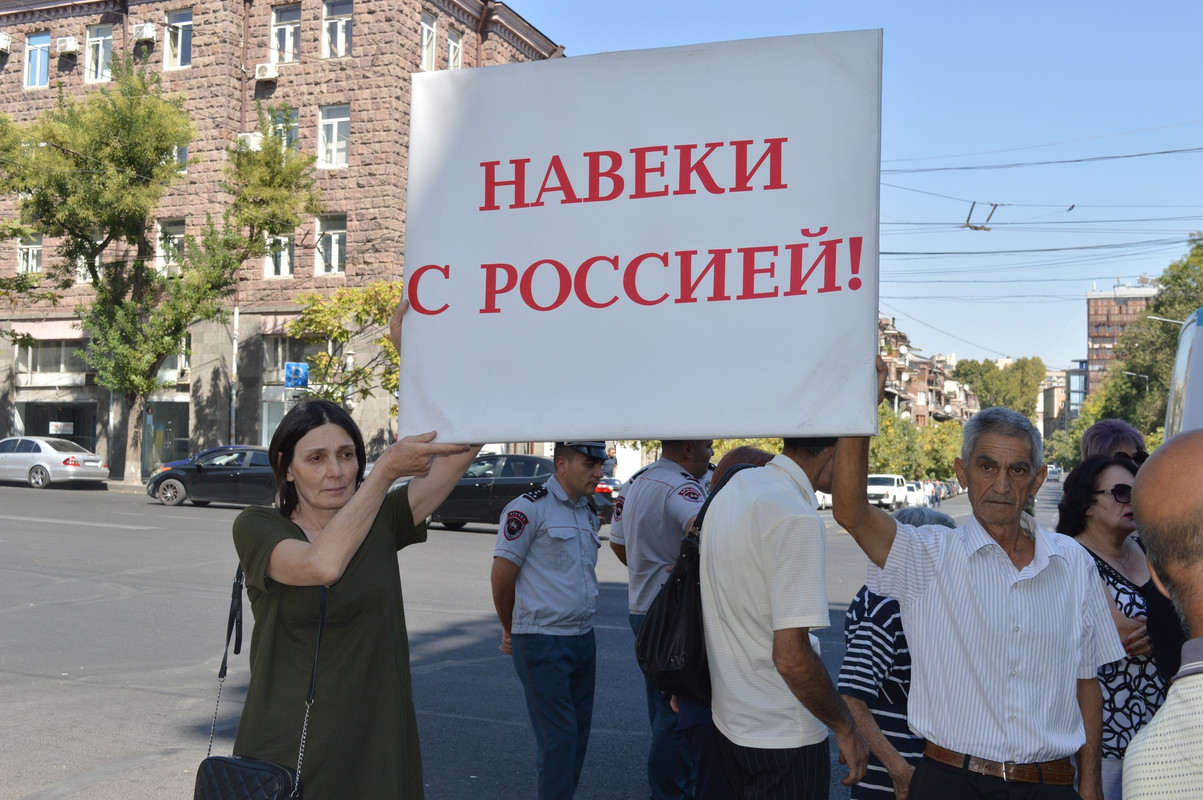 397325150_2661040707361745_5931097223071021267_n (25)