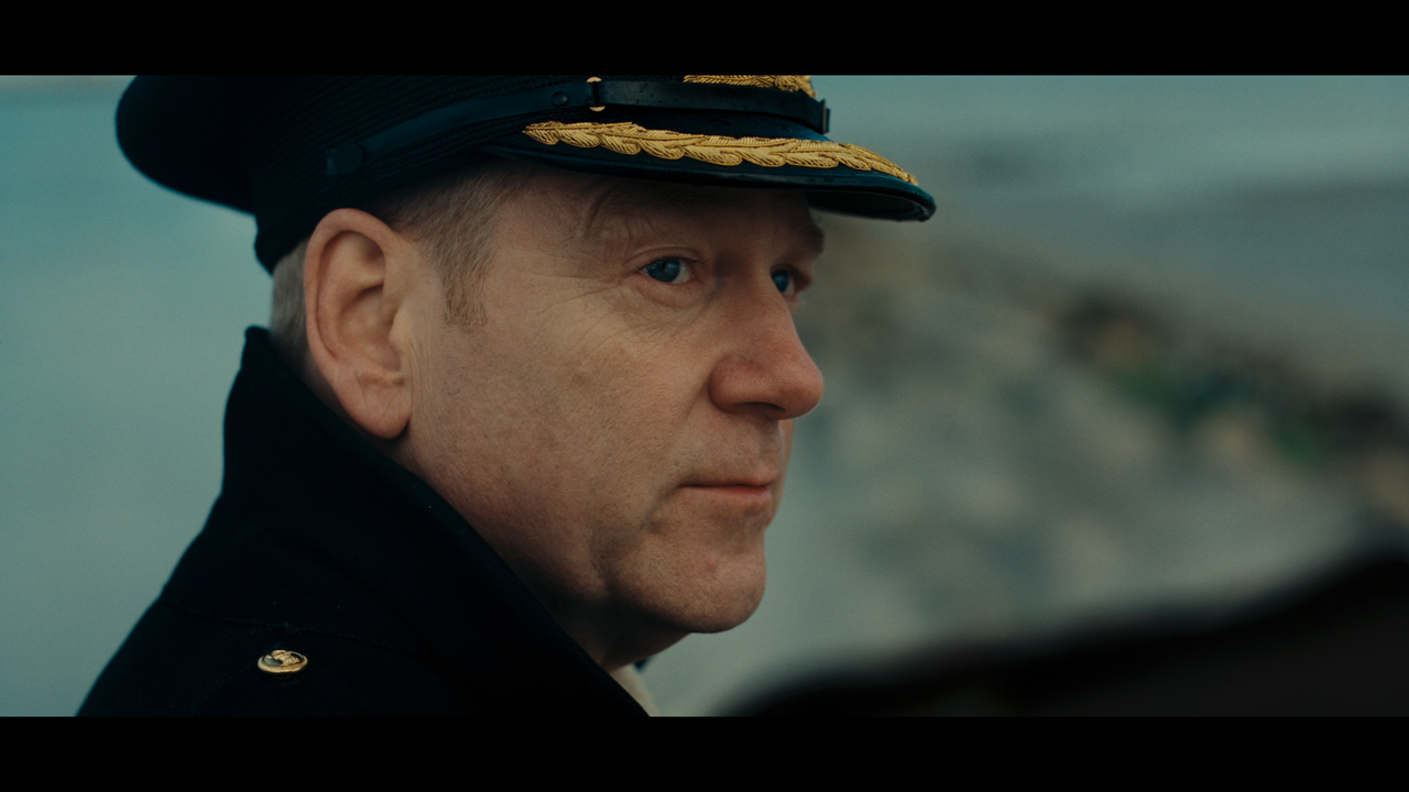 Dunkirk.2017.2160p.UHD.BDRemux.IMAX.DTS-HD.MA.HDR.DoVi.Hybrid.P8.by.DVT.mkv_snapshot_00.55.28_[2022.