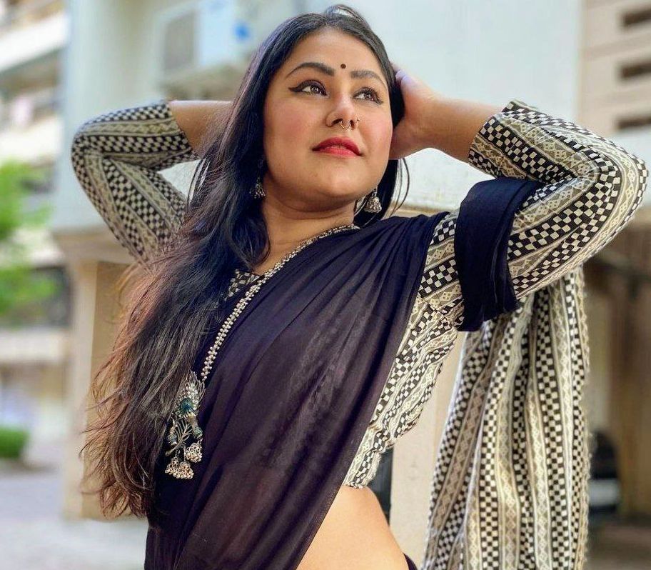 Priyan pandit hot model licking and rubbing hard boobs Latest