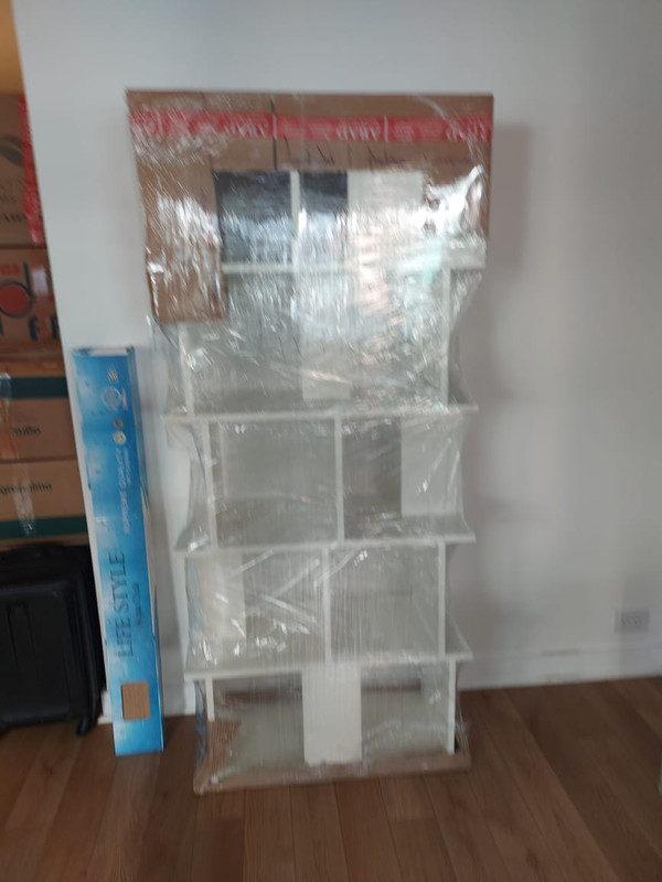 Mueble biblioteca embalado profesionalmente