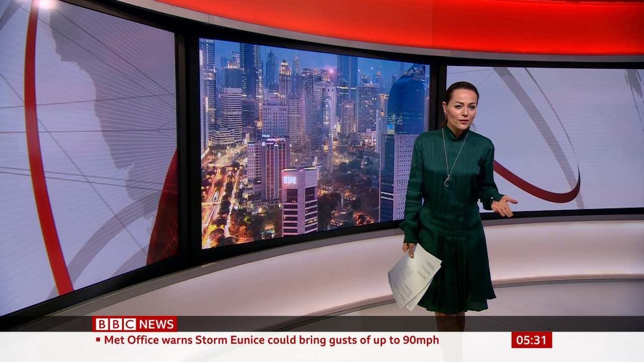 BBC News Fritz_20220218_05000600.ts_snapshot_00.32.59.973