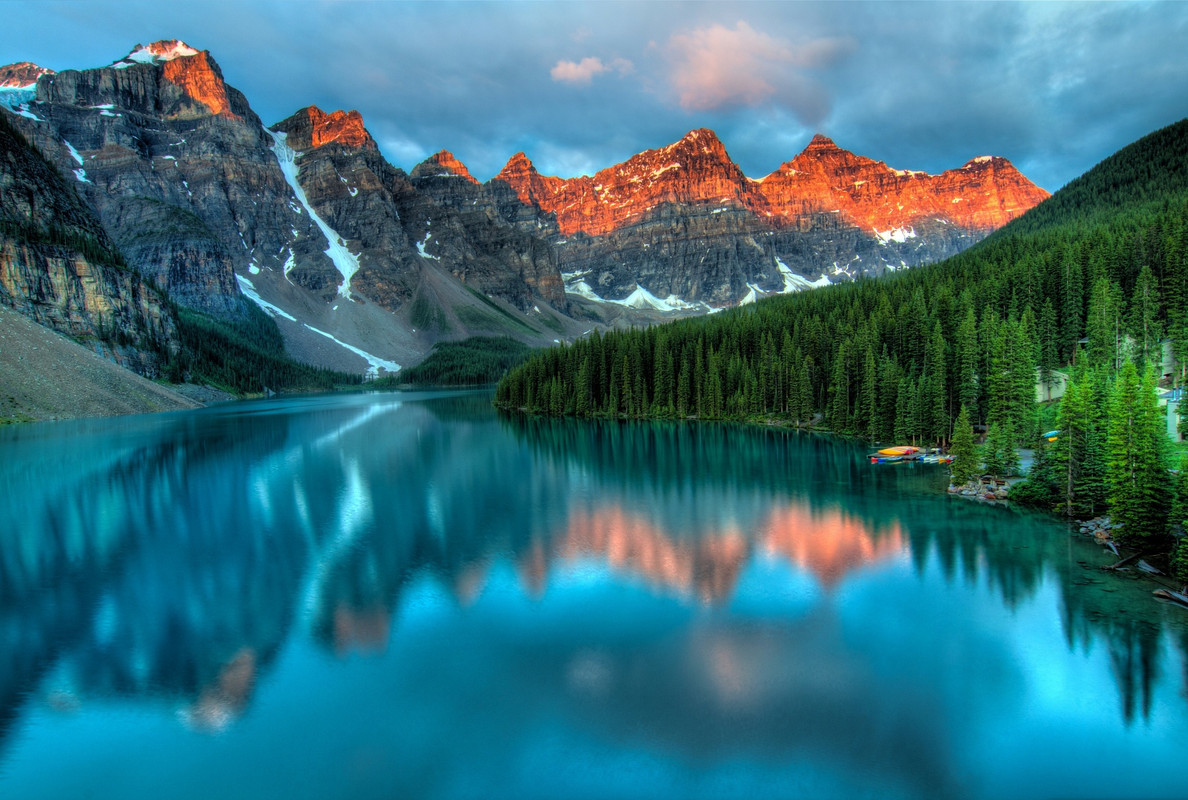 Turquoisestunninglake.jpg