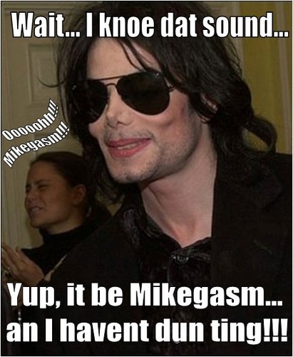 Michael-Jackson-macro-MJ-and-fan-girl-Mikegasm-michael-jackson-funny-moments-25626564-411-500.jpg