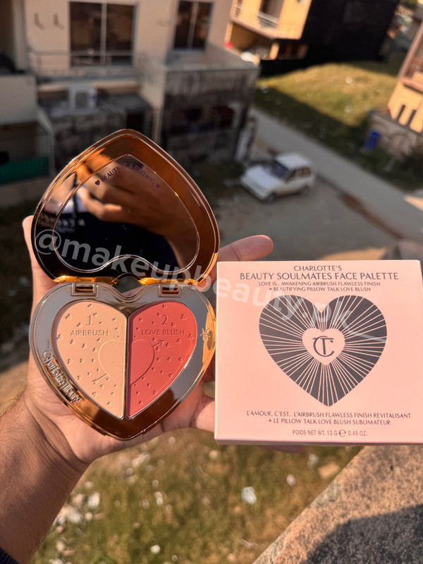 Charlotte Tilbury Pillow talk Beautifying heart Love Blush.