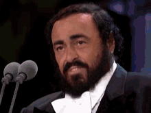 gem-pavarotti-pavarotti.gif