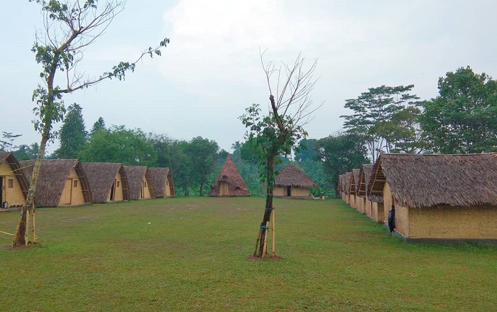 Bumi perkemahan dan penginapan di Taman Wisata MBS, Serang, Banten.