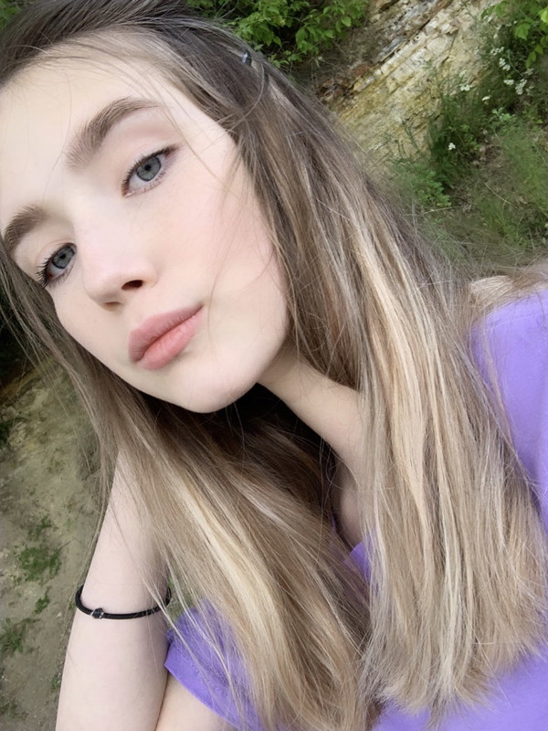 85D60002-D570-40D2-8954-48460E48C570