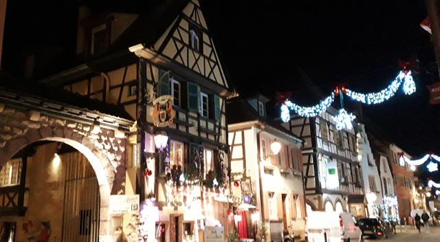 ALSACIA EN NAVIDAD Y MONTREUX CON PAPÁ NOEL - Blogs de Europa Central - 3 Dic: Eguisheim y Turckheim (21)
