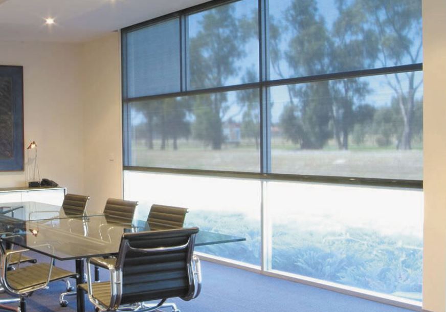 La mejor solución para tu oficina: las cortinas enrollables La mejor solución para tu oficina: las cortinas enrollables