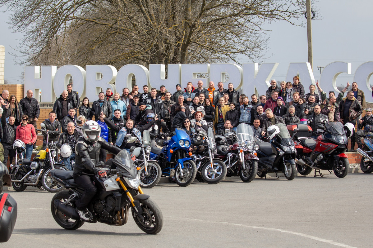 99438332-0AC8-413B-A000-D2EC2CB5082E