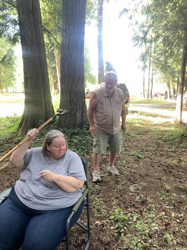 6E1F30F6-3158-44F2-90BB-B131402F5093