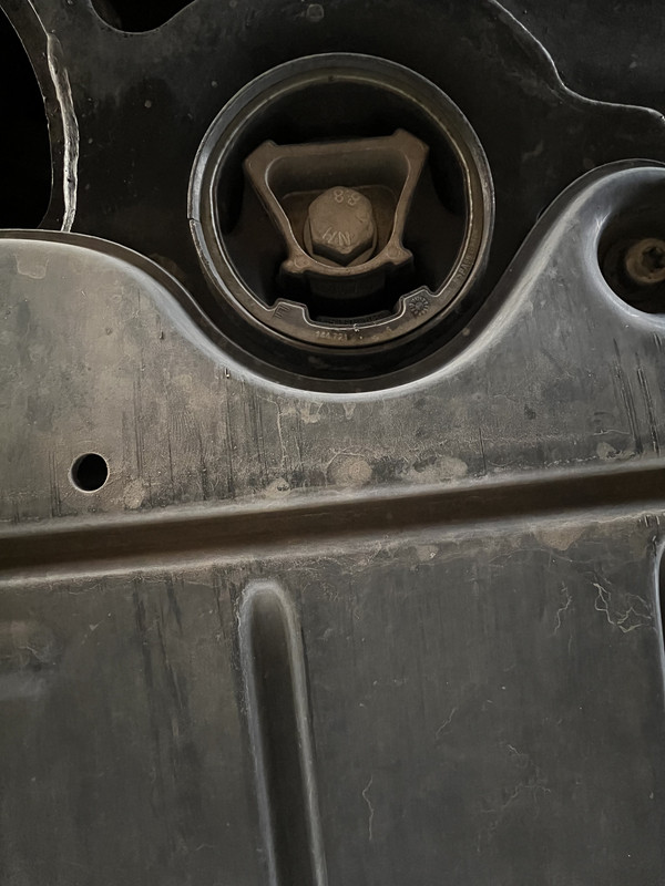 D3D8D48C-4F01-4D29-9364-113CF81C4D20