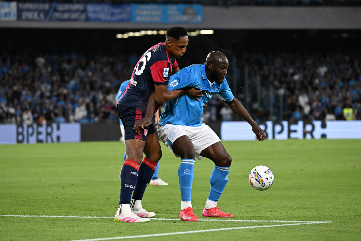 Napoli vs Cagliari, 00h00 ngày 04/12