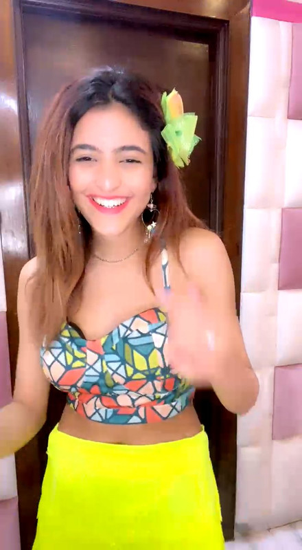 Sniggy Chops Latest Tango Live.mp4_snapshot_10.36_[2021.07.27_09.07.25]