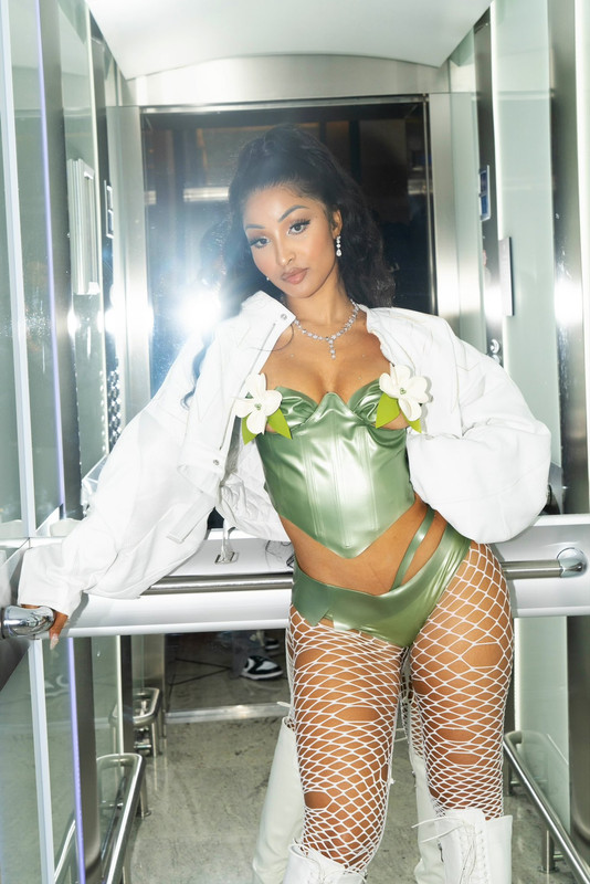 [Image: GKV8w-2-Xg-AA5-G1.jpg]