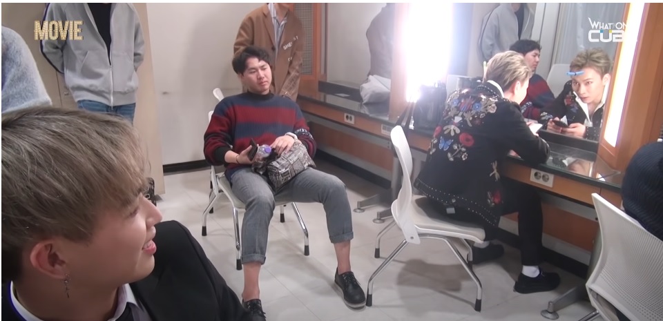 Hyunsik shoots Eunkwang in the forehead