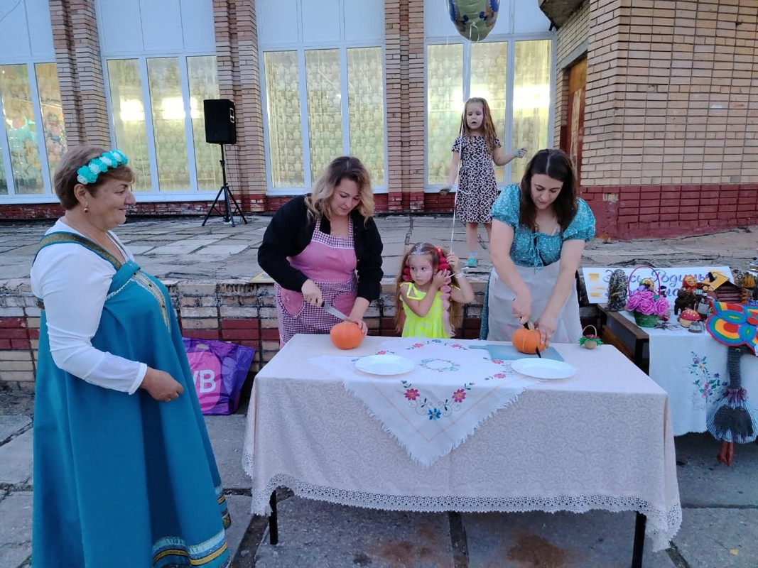 220f564d-8182-4857-a949-d86b85f8d6a5