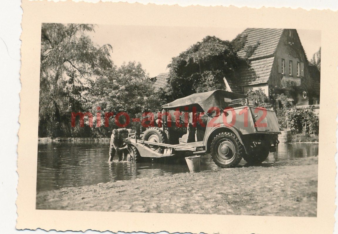 Foto, Wehrmacht, Kübelpflege im Fluss