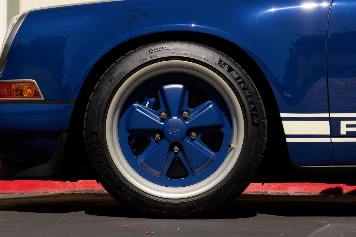 1991-porsche-911-singer-3088-web.jpg