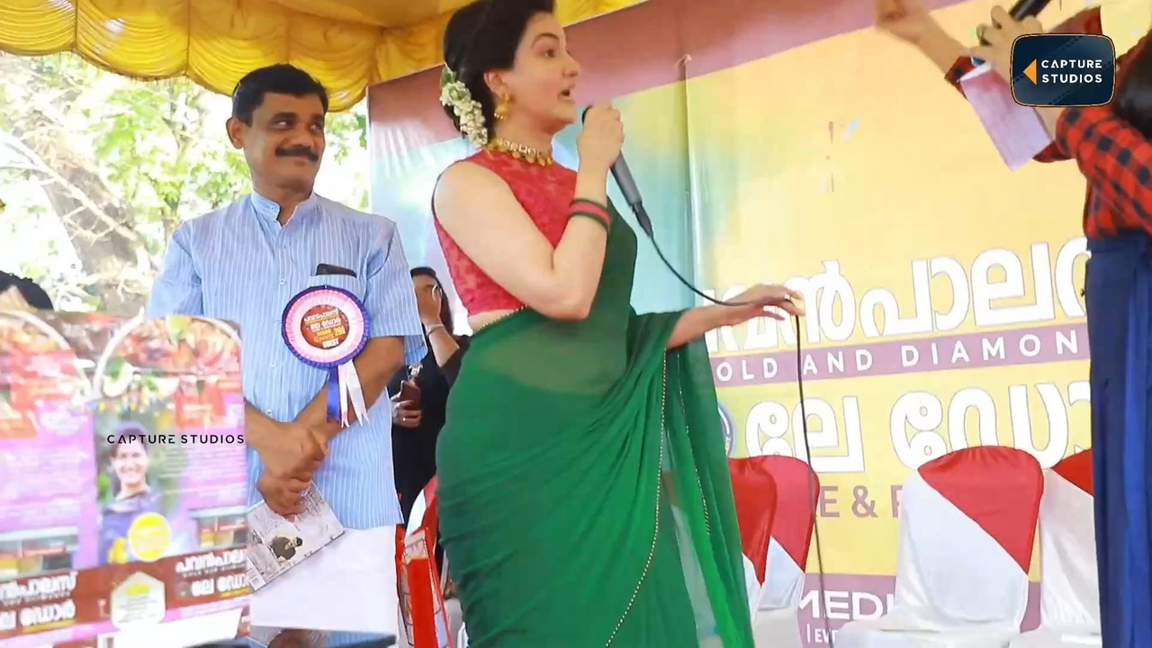 Honeyrose Hot sexy in saree.mkv_snapshot_02.00.000