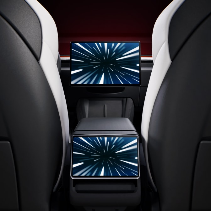 Model-3-Performance-Display-Tablet-LHD-v2