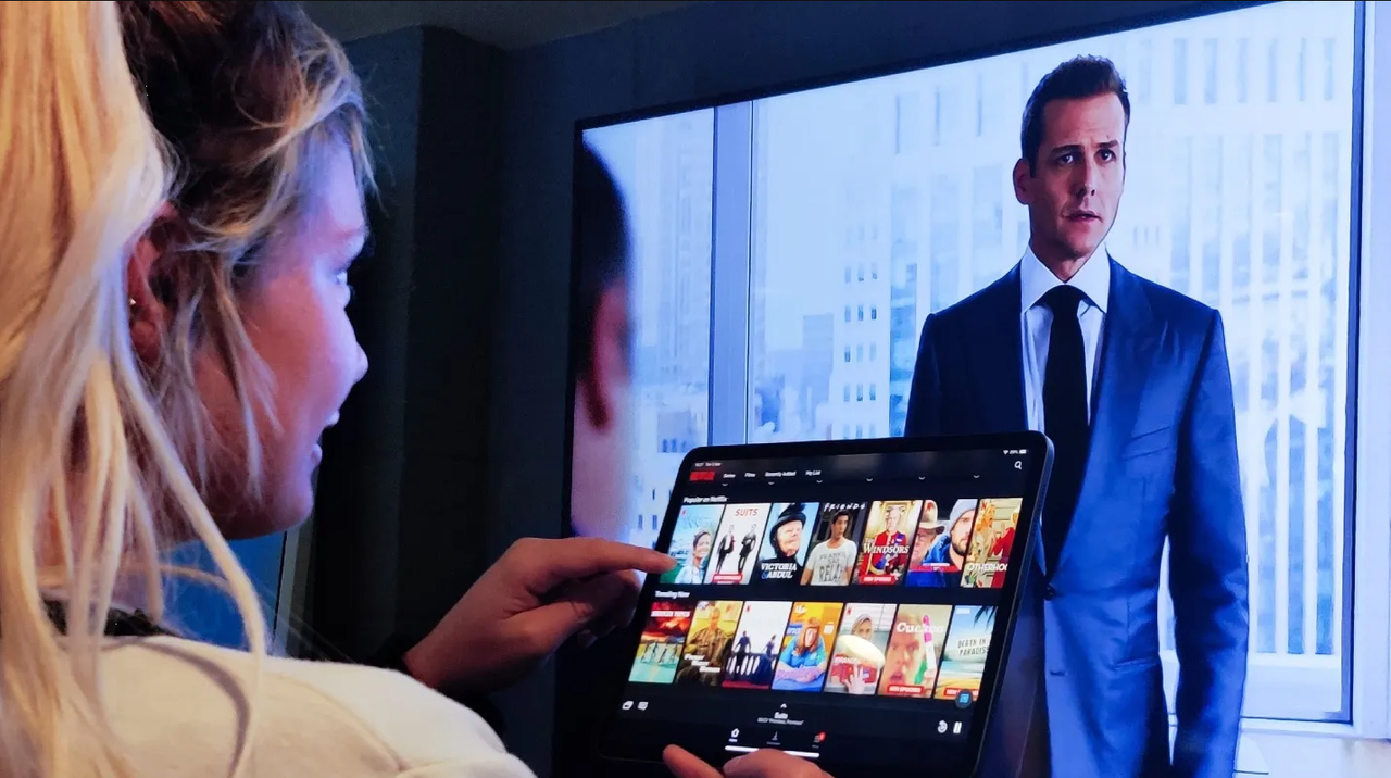 ¿Por qué no puedo conectar mi Google Chromecast al televisor del hotel?