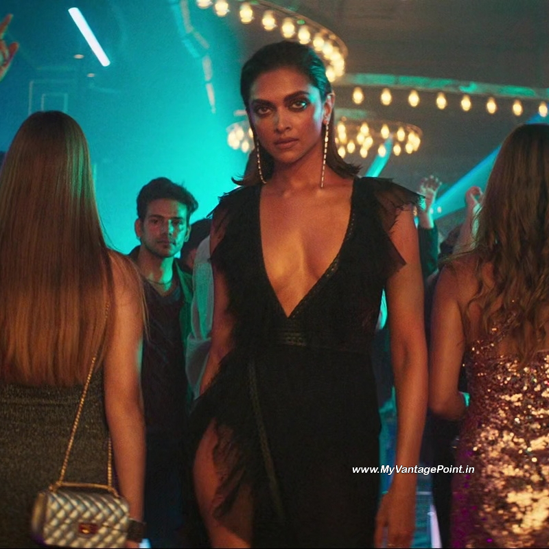 54-Deepika-Padukone-Hot-Scene-in-Pathaan-Movie-with-Shah-Rukh-Khan-My-Vantage-Point