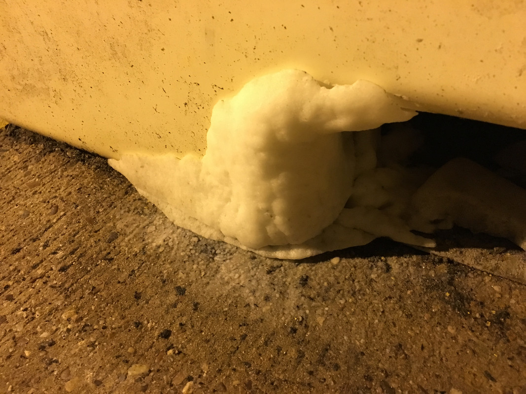 2EF98400-49B0-44CD-9004-DD8E2427BB30