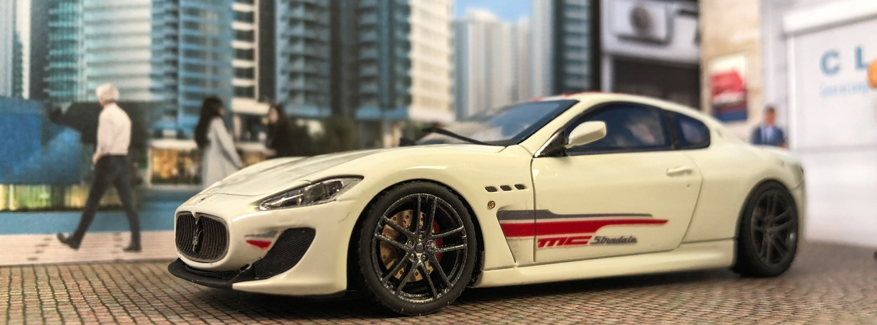 8DB20F04-8BBE-486F-929C-6032974512C4