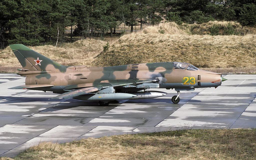 20 GvAPIB Su-17M4 23 yellow_16513 (2)