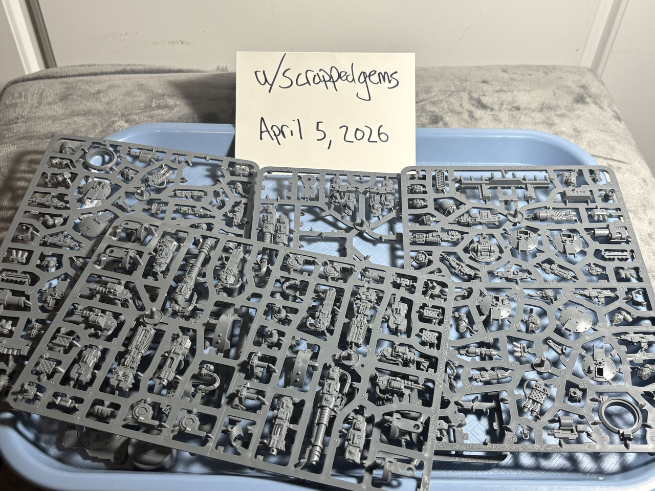 Tanks Bits on Sprues 01