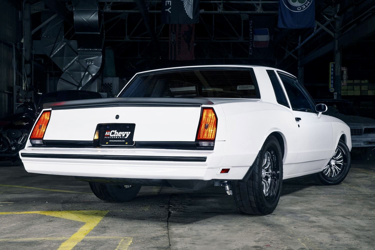 F705E6C7-63E4-4567-8239-C4406579BD34