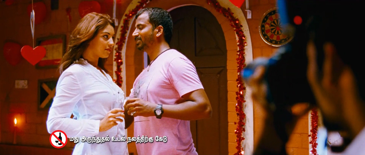 Mayakkam Enna (2011) Tamil - UnTouched True HD 1080p AVC x264 - 6.8GB.00_00_45_14.Still026