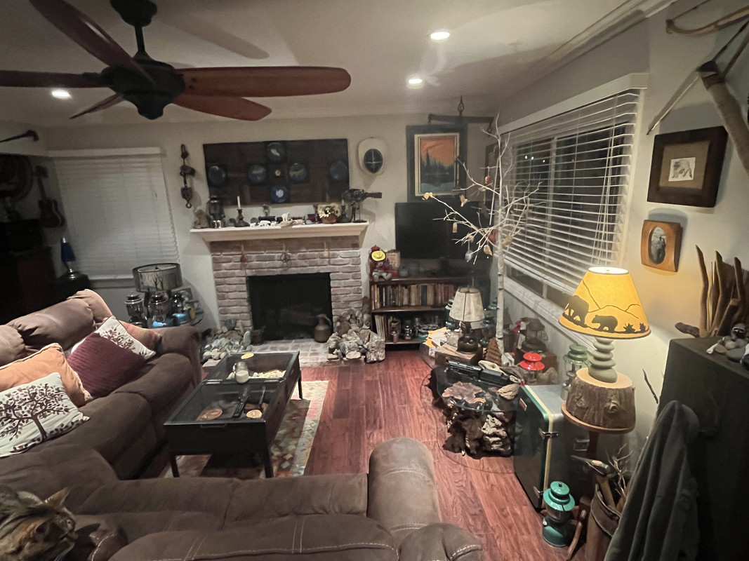 0A5C3F1F-EDF5-42BA-826A-E150F66840AC