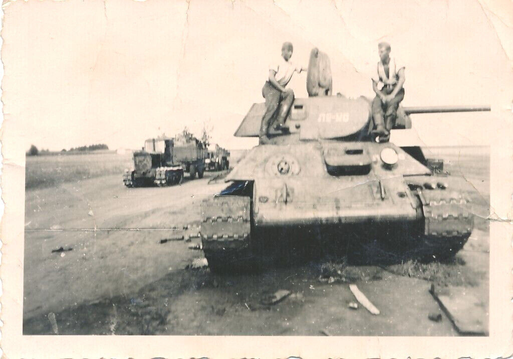 Germany Foto Russland Ukraine Panzer Tank Kennung Beute (2)