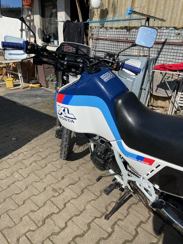 F6AFE519-6BF0-4D35-82FB-C41363504C90