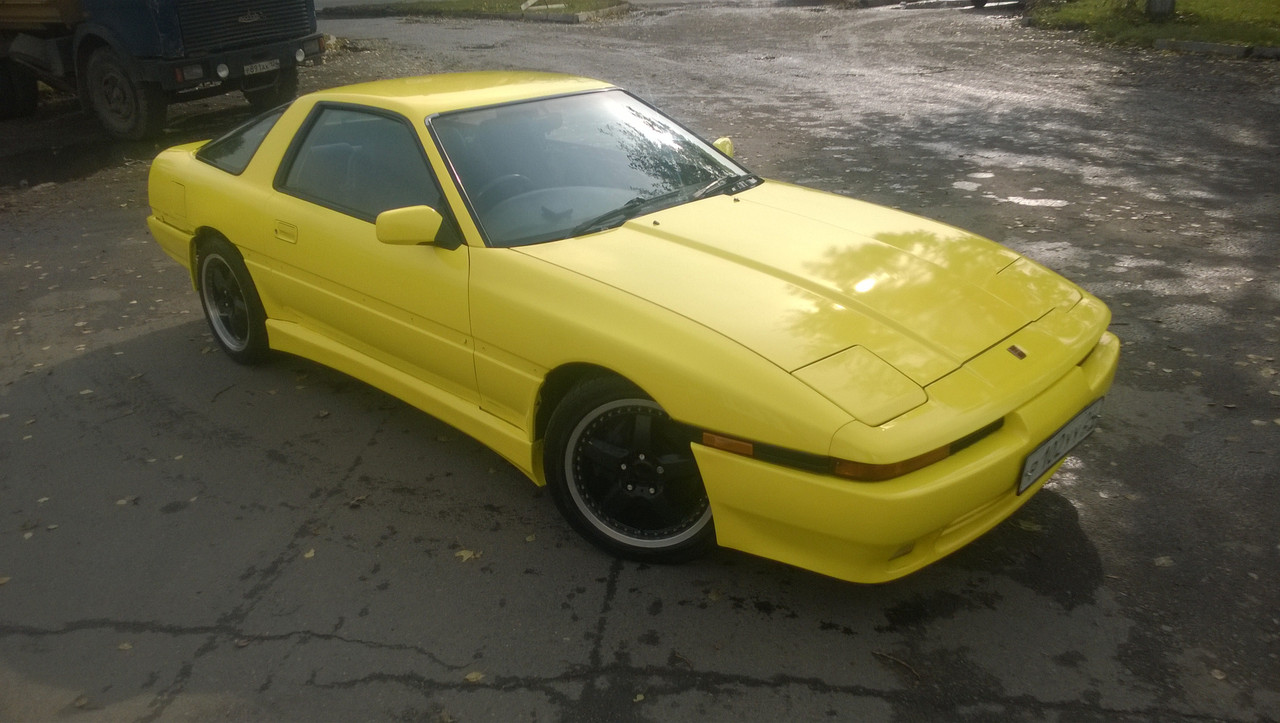 Toyota Supra ga70