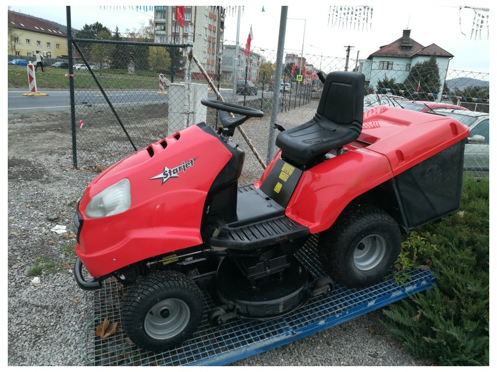 46947_zahradni-traktor-starjet-aj-102